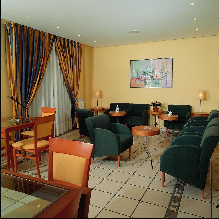 בריביסקה Hotel Isabel מראה חיצוני תמונה