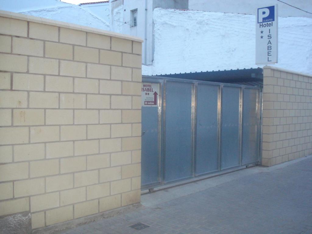 בריביסקה Hotel Isabel מראה חיצוני תמונה